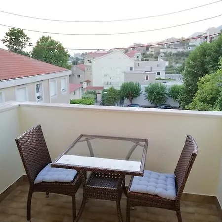 Cizmic Apartmán *